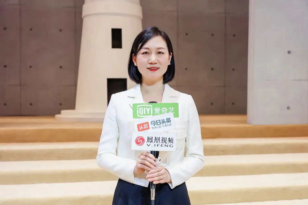  突破與自由，民族服裝定制品牌隆慶祥2023春夏新品發(fā)布會&ldquo;自由之境&rdquo;圓滿舉行