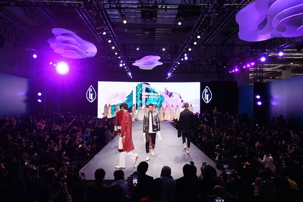 ? 纖維盛典刮起&ldquo;新國(guó)風(fēng)&rdquo;？桐昆 &middot; 中國(guó)纖維流行趨勢(shì)2023/2024劇透！