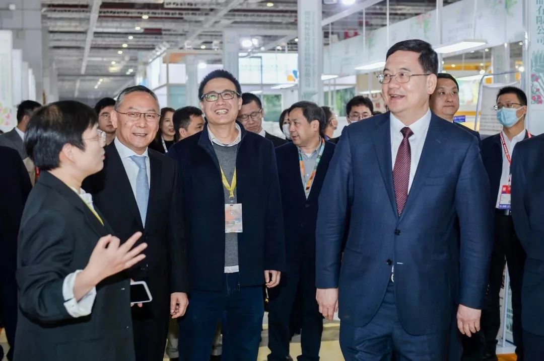 力為華夏添錦繡，織就神州好生活！2023中國紡聯(lián)春季聯(lián)展開幕式暨棉紡消費季活動啟動儀式舉行