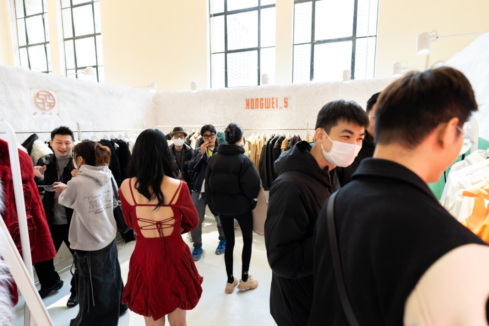 以原創(chuàng)設(shè)計撬動時尚產(chǎn)業(yè)高質(zhì)量發(fā)展新格局 &ldquo;中國服裝好設(shè)計&rdquo;第四季盛裝開啟