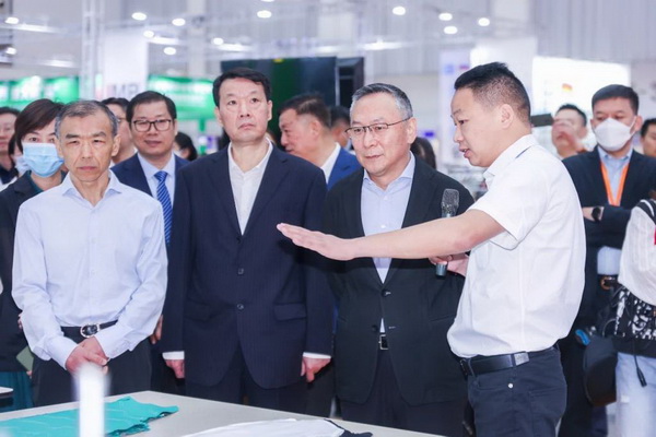 潮起江城，面向未來 | 2023武漢國際紡織面料及輔料博覽會啟幕