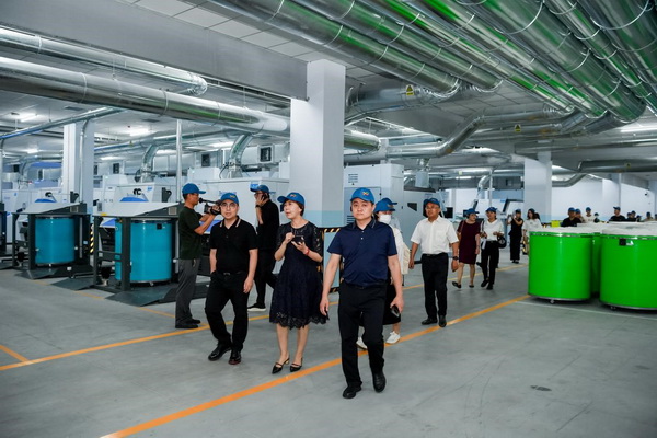 循道追光，致遠(yuǎn)未來(lái)&mdash;&mdash;蘭精授牌華源紗線生產(chǎn)全球標(biāo)桿工廠共赴璀璨新征程