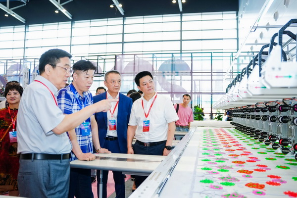 創(chuàng)新而來(lái) 向好而生 第五屆中國(guó)（紹興）紡織新材料展成功舉辦