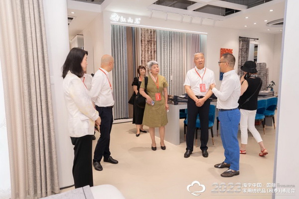 &ldquo;智造讓家更美好&rdquo;--2023海寧中國(guó)&middot;國(guó)際家用紡織品（秋季）博覽會(huì)在浙江海寧許村鎮(zhèn)&middot;海寧中國(guó)家紡城盛大開(kāi)幕。