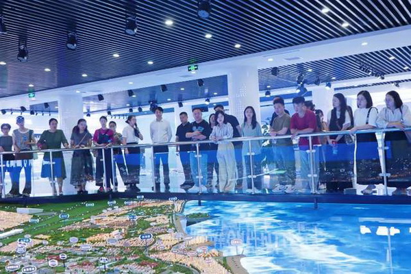 學(xué)在南山，益在長遠(yuǎn) &ldquo;南山智尚杯&rdquo;2023年中國職業(yè)裝設(shè)計大賽暨交通運(yùn)輸行業(yè)制服設(shè)計大賽大師課結(jié)課！