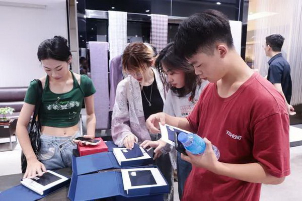 學(xué)在南山，益在長遠(yuǎn) &ldquo;南山智尚杯&rdquo;2023年中國職業(yè)裝設(shè)計大賽暨交通運(yùn)輸行業(yè)制服設(shè)計大賽大師課結(jié)課！