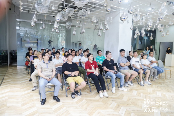 紡織數(shù)字化轉(zhuǎn)型如何做？產(chǎn)業(yè)鏈多維發(fā)力提升實(shí)效