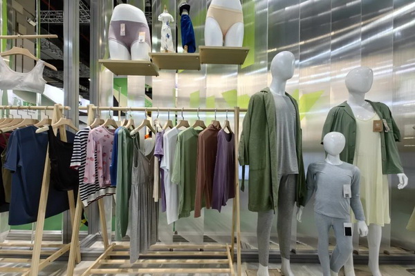 科技創(chuàng)新 多元融合 德州華源盛裝出席intertextile秋冬面輔料展