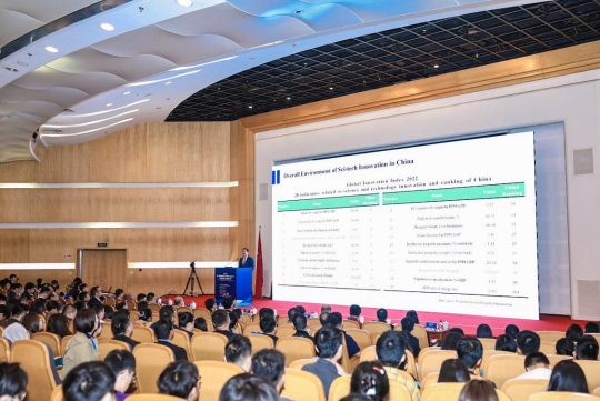 以&ldquo;先進(jìn)紡織科學(xué)與技術(shù)&rdquo;為主題的第二屆國(guó)際紡織前沿科學(xué)與技術(shù)大會(huì)暨世界紡織大學(xué)聯(lián)盟年會(huì)在東華大學(xué)舉行