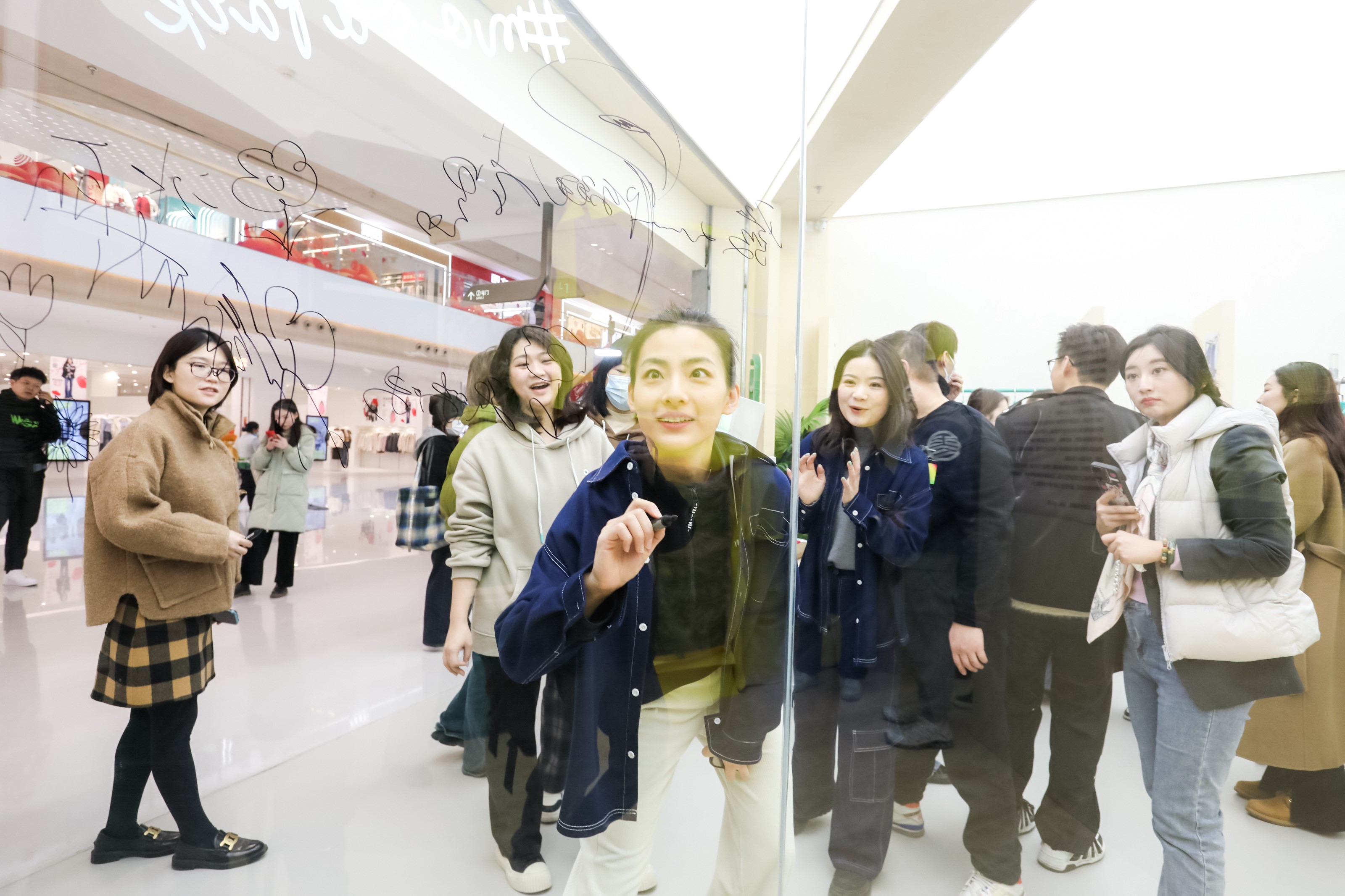 YLI外里全國首店 用運(yùn)動(dòng)與藝術(shù)帶你打破&ldquo;野蠻邊界&rdquo;