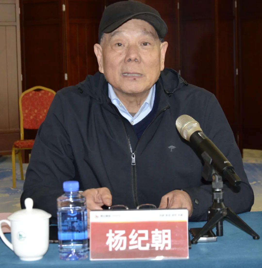 山東省紡織服裝行業(yè)協(xié)會(huì)第五屆第四次輪值會(huì)長會(huì)議在煙臺(tái)南山召開