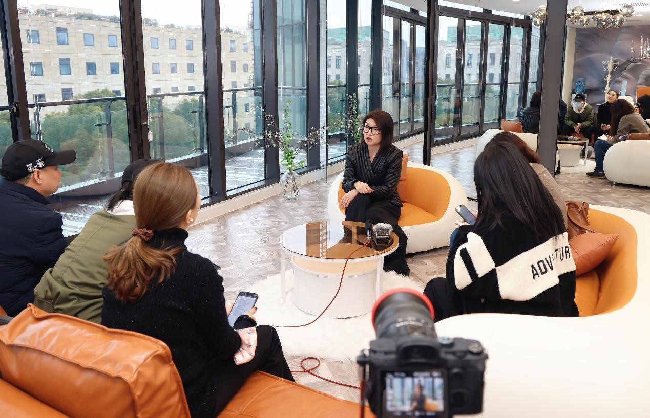 當(dāng)玖姿JUZUI遇上王陶Taoray Wang，開啟進(jìn)階國際品牌的&ldquo;繁花&rdquo;時(shí)代！