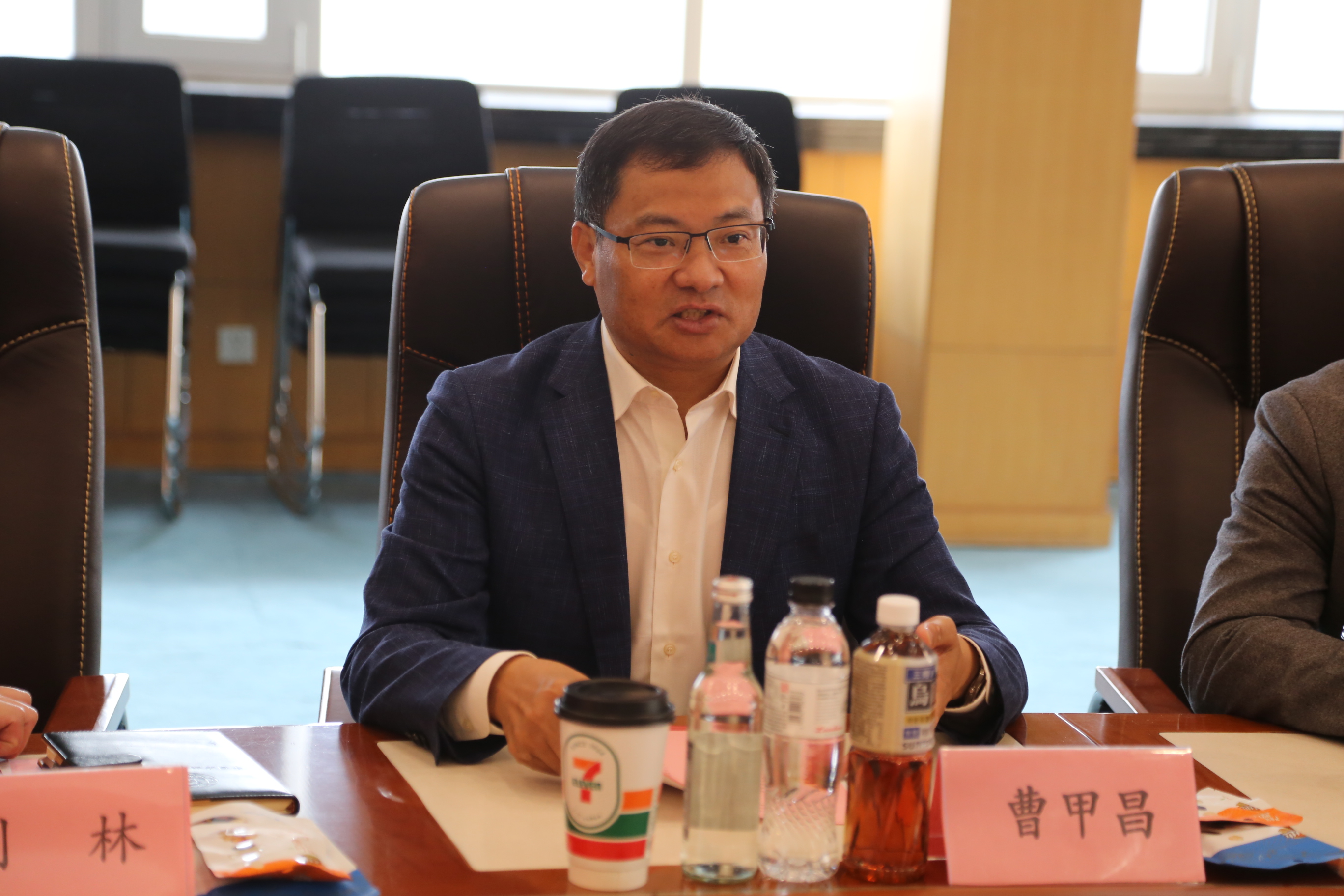 審時(shí)度勢(shì)、共商發(fā)展&mdash;中國(guó)紡織品進(jìn)出口商會(huì)曹甲昌會(huì)長(zhǎng)一行調(diào)研青島家紡行業(yè)