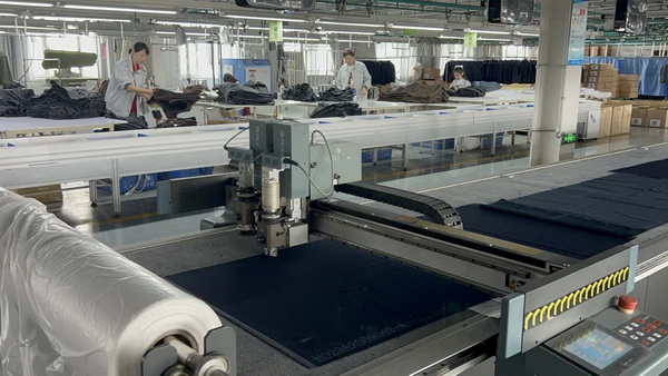 風華七十載，再創(chuàng)新輝煌---青島環(huán)球服裝股份有限公司舉辦七十周年慶典暨青島服裝產(chǎn)業(yè)鏈與新質(zhì)生產(chǎn)力座談會