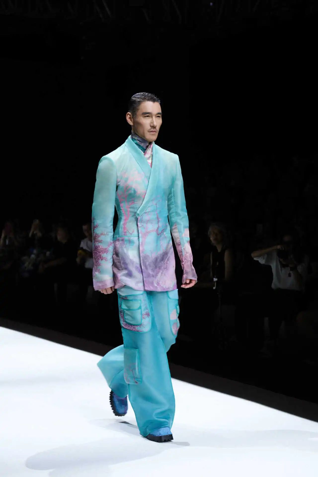 胡兵領(lǐng)銜，BOTAO國(guó)風(fēng)&middot;星漢時(shí)裝秀在天津時(shí)裝周上演