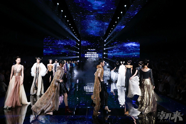 掀動秋冬風(fēng)潮 領(lǐng)航時尚巨輪 第三十一屆海寧中國皮革博覽會開幕