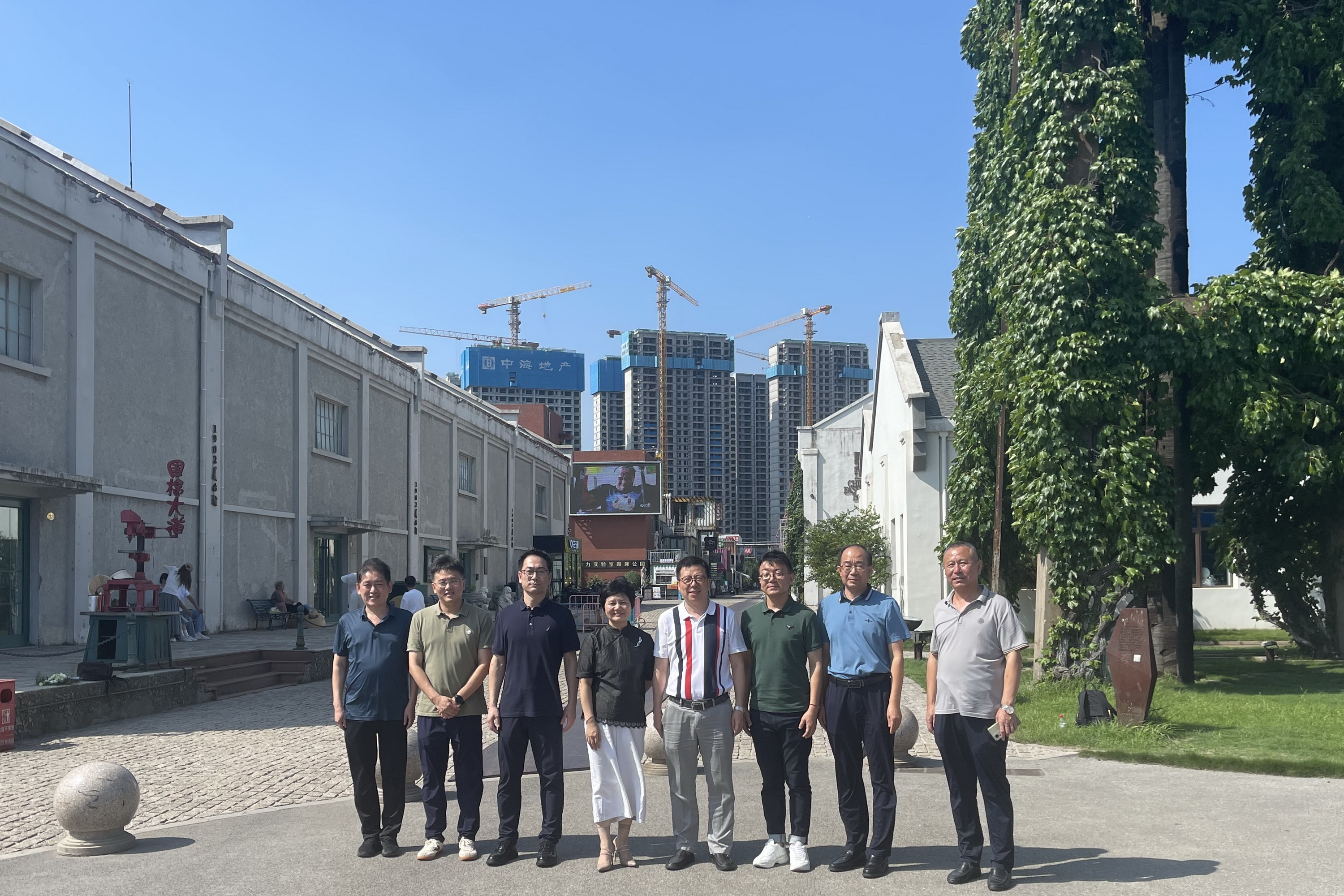 家紡升級，纖維先行--中國家用紡織品行業(yè)協(xié)會朱曉紅會長一行來青調(diào)研