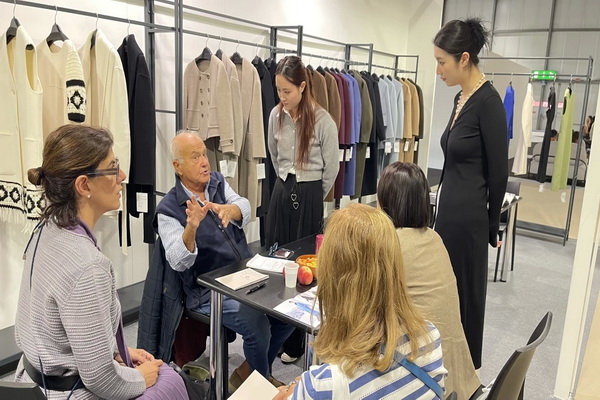 昭奈華裕閃耀米蘭，共繪中意時(shí)尚融合新篇章