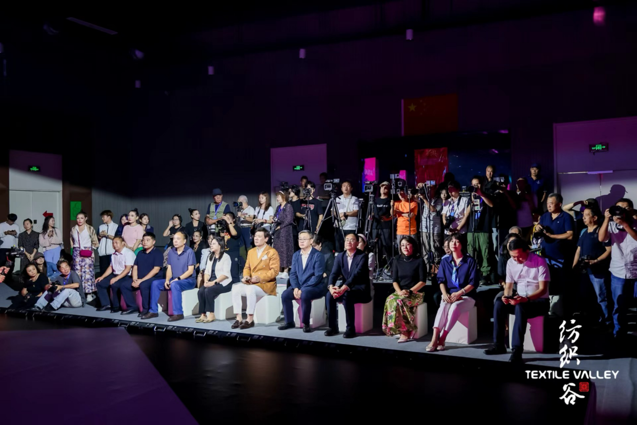 探尋新銳時(shí)尚新勢(shì)力，開拓時(shí)尚領(lǐng)域新視角-- &ldquo;2024大學(xué)生聯(lián)合時(shí)裝秀&rdquo;在青上演