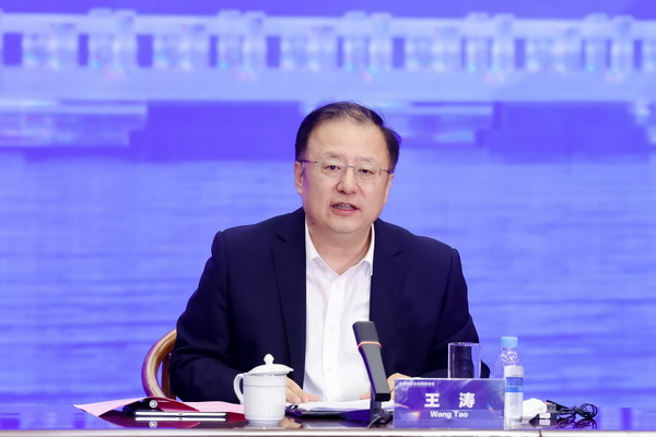 2024全球知名企業(yè)圓桌會議共商培育新質(zhì)生產(chǎn)力