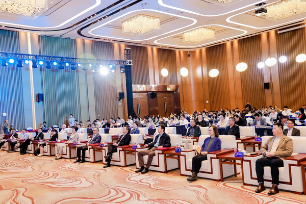 時(shí)尚驅(qū)動(dòng) 加&ldquo;數(shù)&rdquo;創(chuàng)新 | 2024時(shí)尚產(chǎn)業(yè)數(shù)字化發(fā)展大會(huì)圓滿舉行