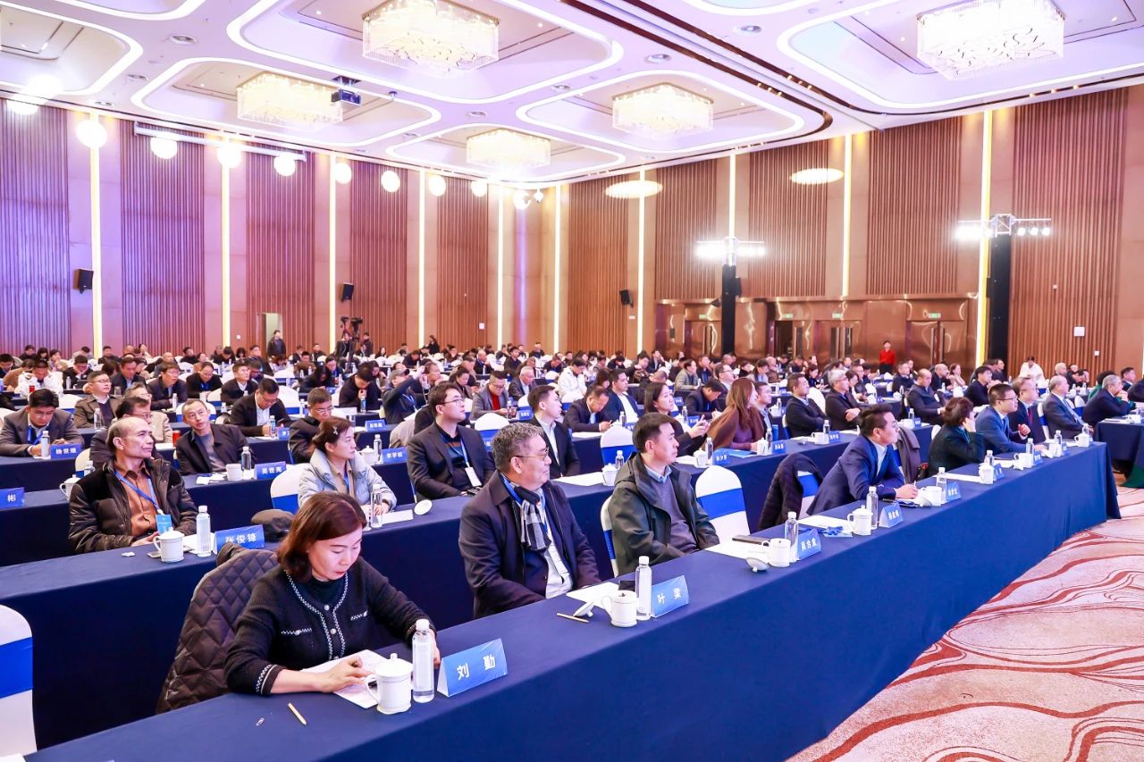 協(xié)同&創(chuàng)新 全面推進集群治理現(xiàn)代化！2024中國紡織產(chǎn)業(yè)集群發(fā)展大會在柯橋召開