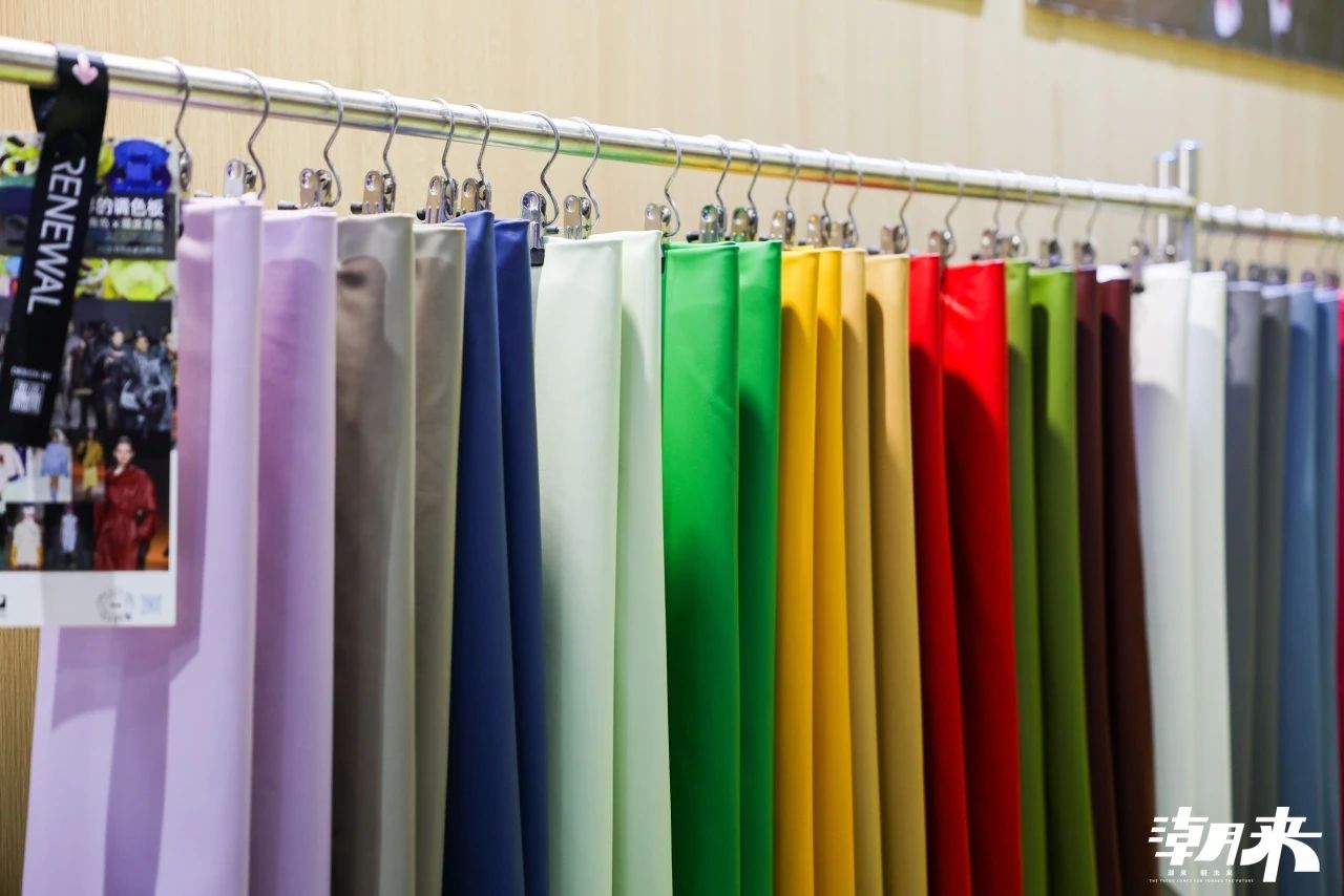 向&ldquo;心&rdquo;而生 逐&ldquo;質(zhì)&rdquo;而行 2025海寧中國(guó)國(guó)際皮革毛皮時(shí)裝面輔料展盛大開幕