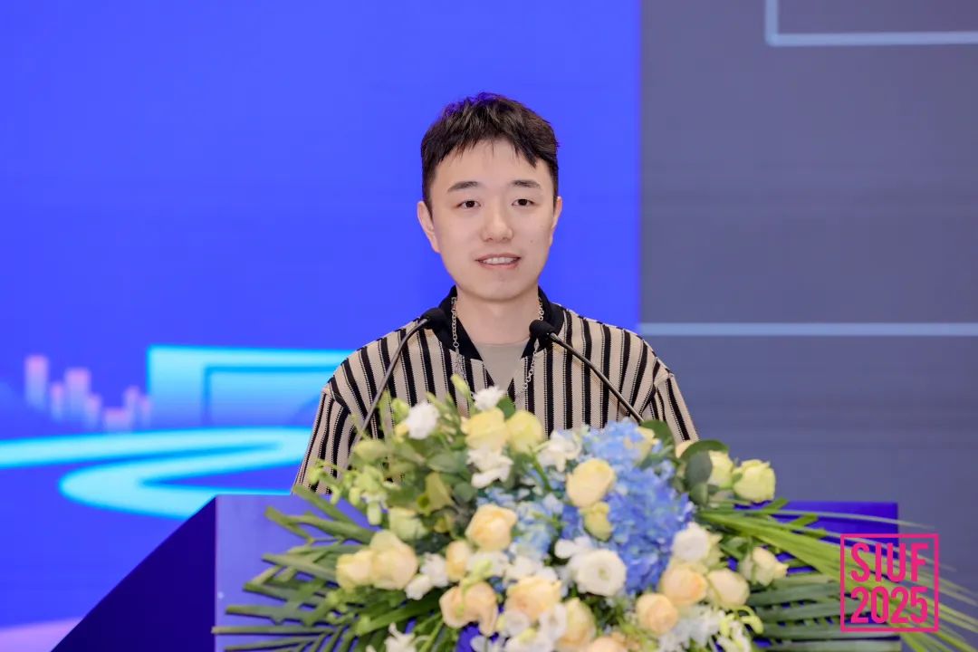 內(nèi)衣產(chǎn)業(yè)聚智深圳，共繪&ldquo;智尚&rdquo; 新篇｜2025中國內(nèi)衣文化周暨第三屆U30全球內(nèi)衣產(chǎn)業(yè)峰會圓滿落幕