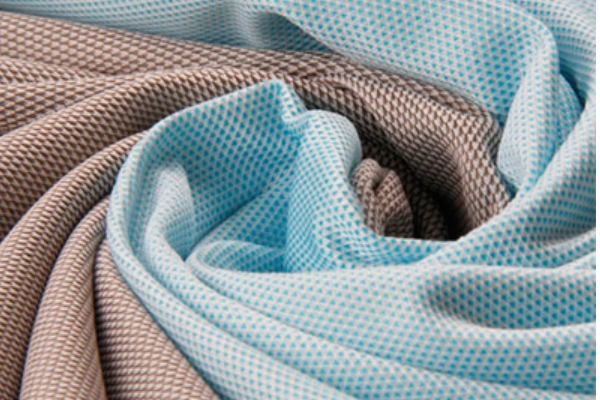 極致創(chuàng)新，讓迭代&reg;滌綸&ldquo;生態(tài)圈&rdquo;再次火爆2025yarnexpo春夏展