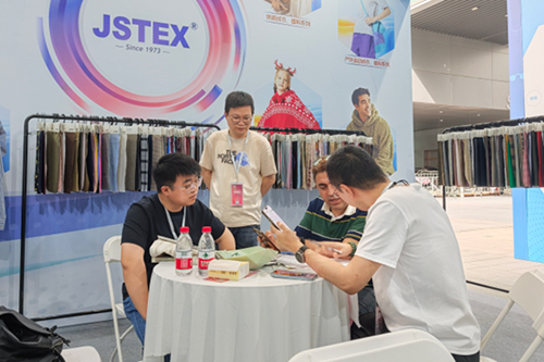  智能印染，解鎖"綠色密碼"！首屆中國浙江紡織印染產(chǎn)業(yè)技術(shù)與設(shè)備展在紹興開幕