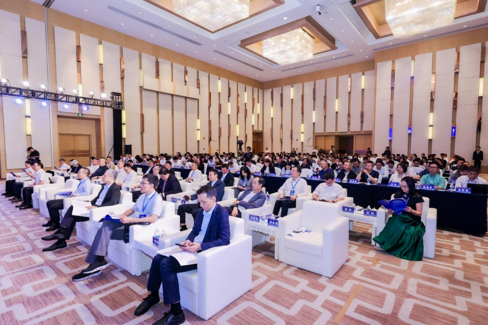 雙輪驅(qū)動(dòng)產(chǎn)業(yè)躍遷：AI技術(shù)重塑紡織價(jià)值鏈，海珠宣言開(kāi)啟新紀(jì)元