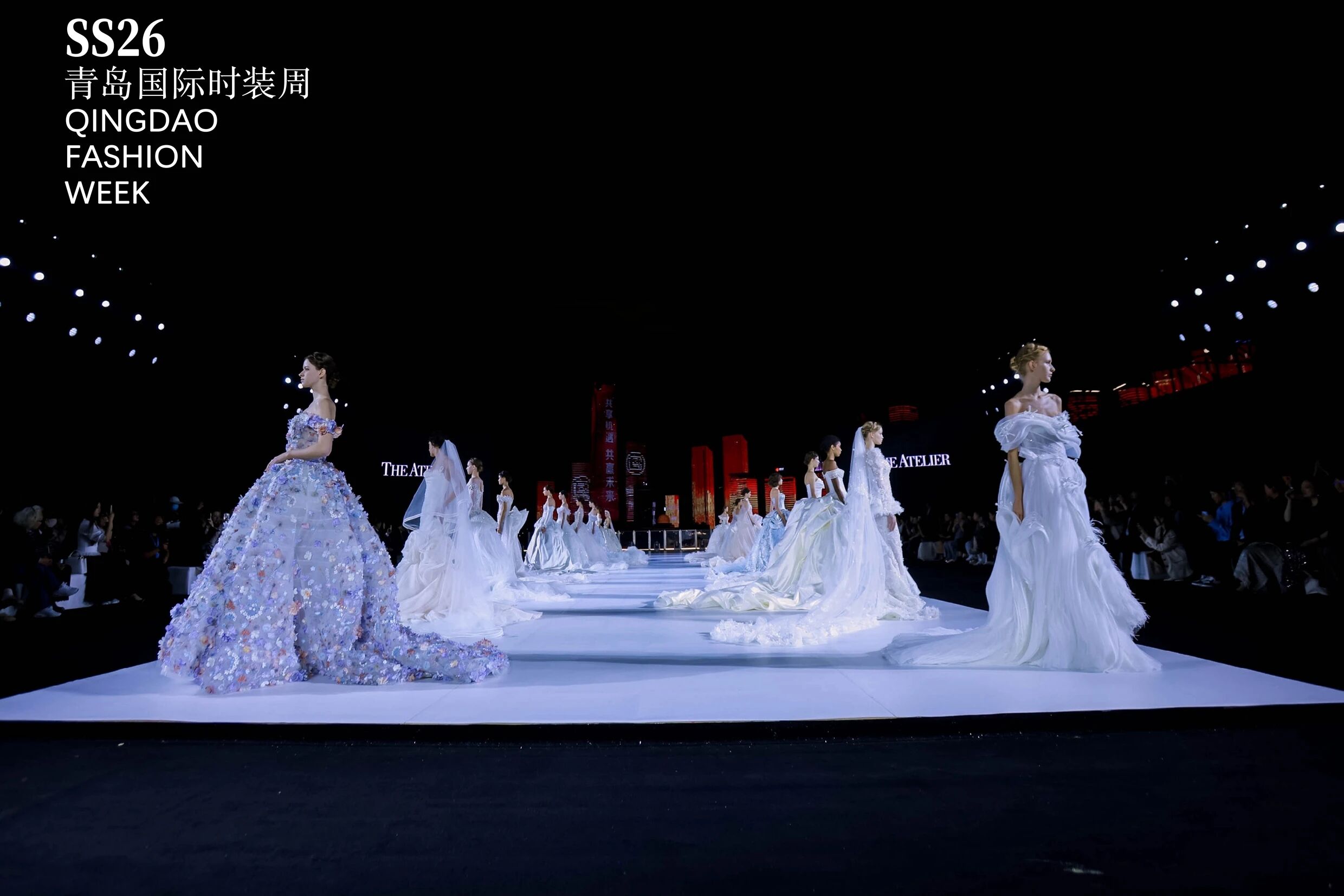 潮涌浮山灣畔 時(shí)尚綺夢啟航--2025中國（青島）國際時(shí)裝周盛大啟幕！