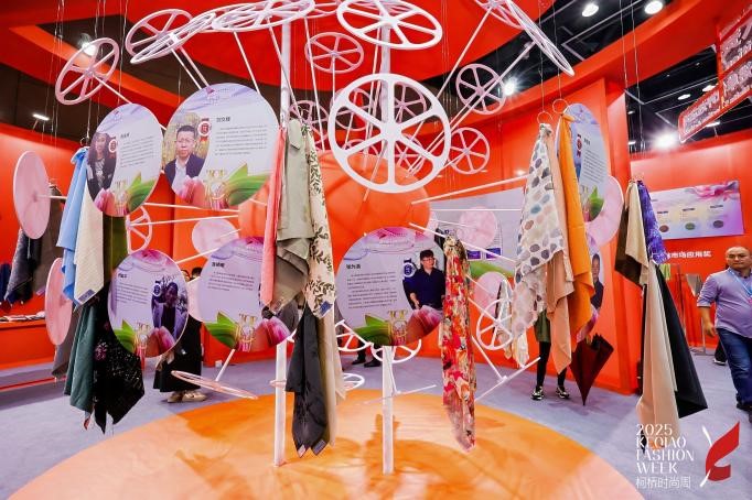 十年時(shí)尚路，柯橋繪新篇&mdash;&mdash;2025柯橋時(shí)尚設(shè)計(jì)展（秋季）詮釋潮流新方案！