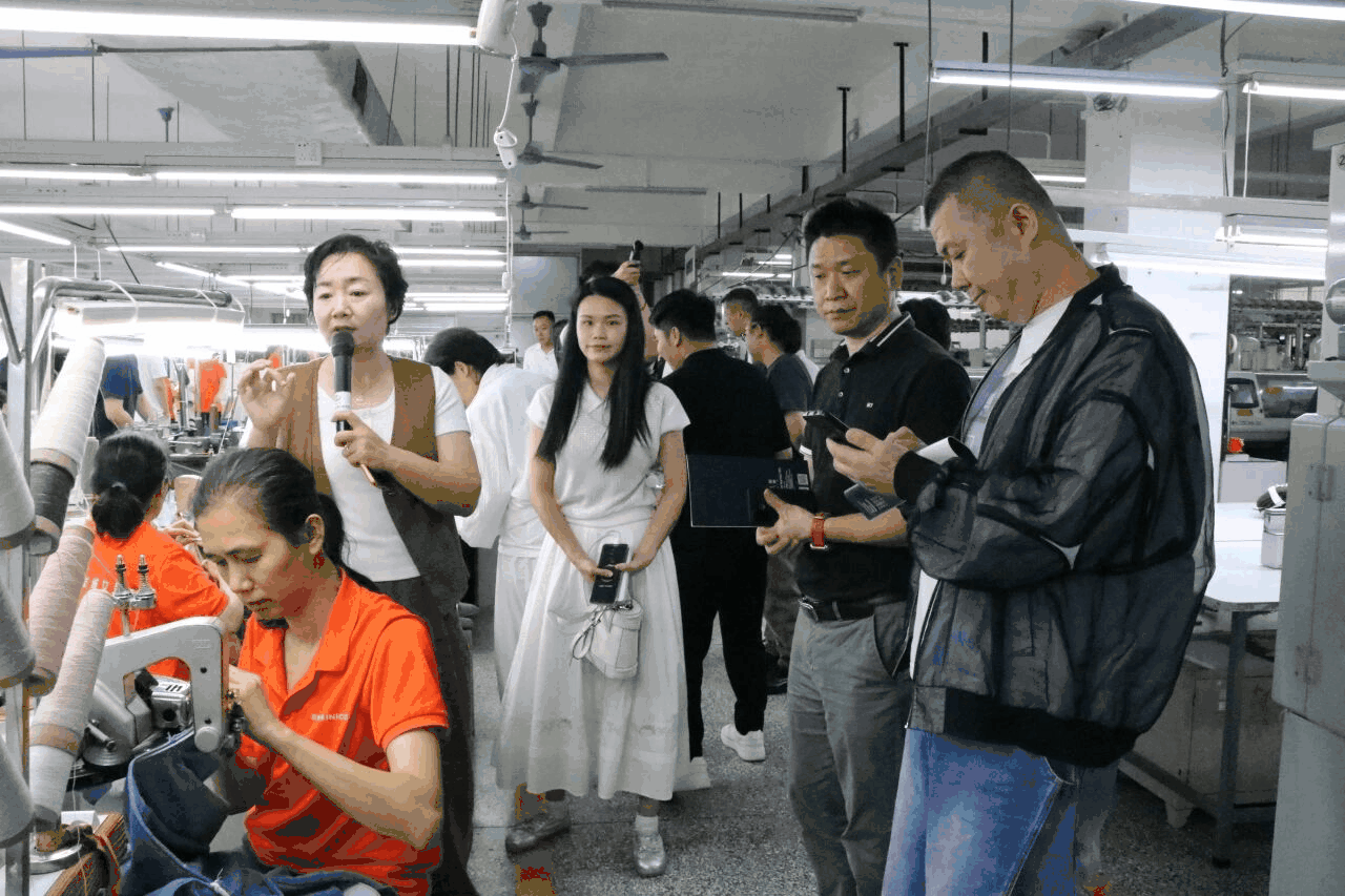 大朗毛織新技術(shù)、新紗線、新設(shè)備閉門交流會(huì)圓滿舉行